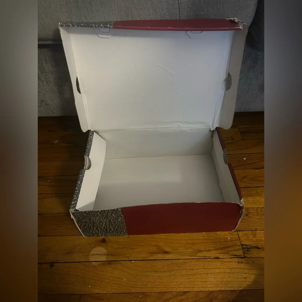 Jordan Retro 3 Empty Box